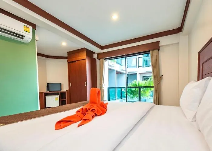 Kata Noi Bay Inn