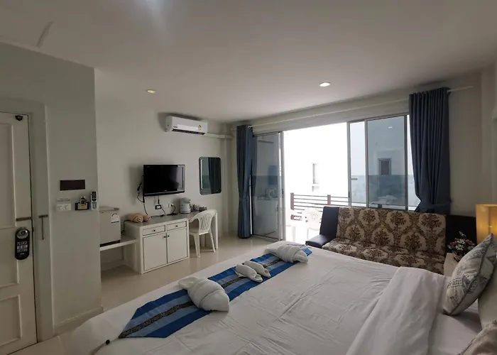 Phuket Racha Kata Homestay