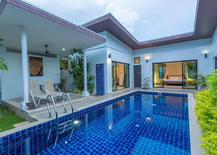 2 Beds Large Pool Night Market Soi Namjai V122