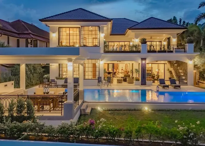 Villa Viola 7 Bedroom, Fully Staffed, On The Golf Course