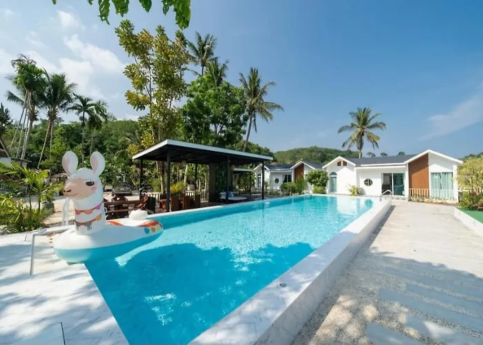 Tropical Oasis Aoyon Beach House