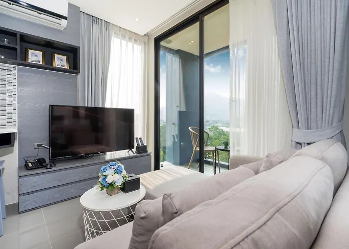 Enjoy Tropical Hill Views In Citygate Suite L705, Top Facilities, Near Fantasea & Cafe Del Mar Kamala Beach Club