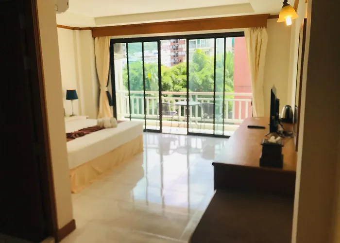 Global Hotel Beach View