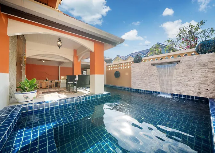 Private Pool Villa Patong Beach Bangla