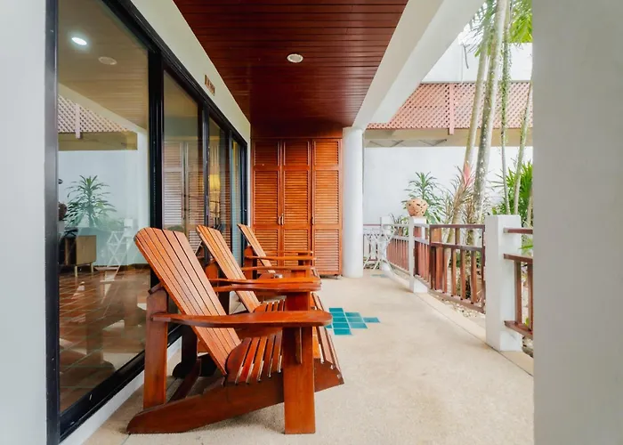 The Sands 2 Bedroom Apartment Naiharn