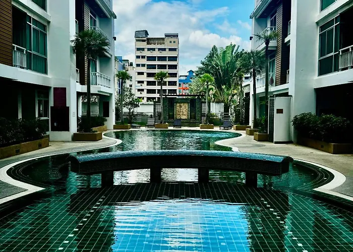 Dreams Apartments By Art Patong Residence