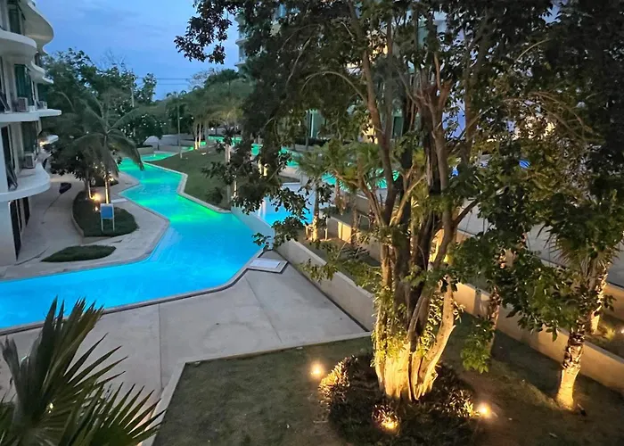 Modern Studio 5-Star 3 Pools Gym