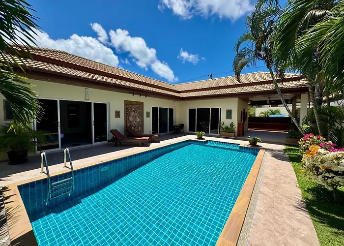 Angie Villa By G Estate Phuket