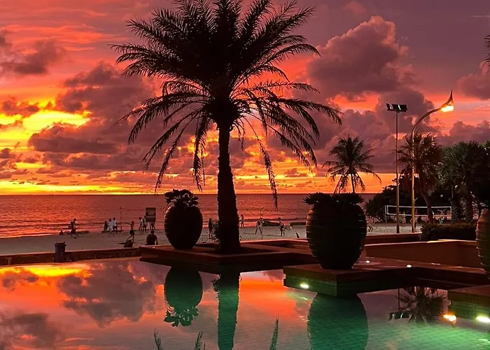 Karon Sea View Beach Apartment