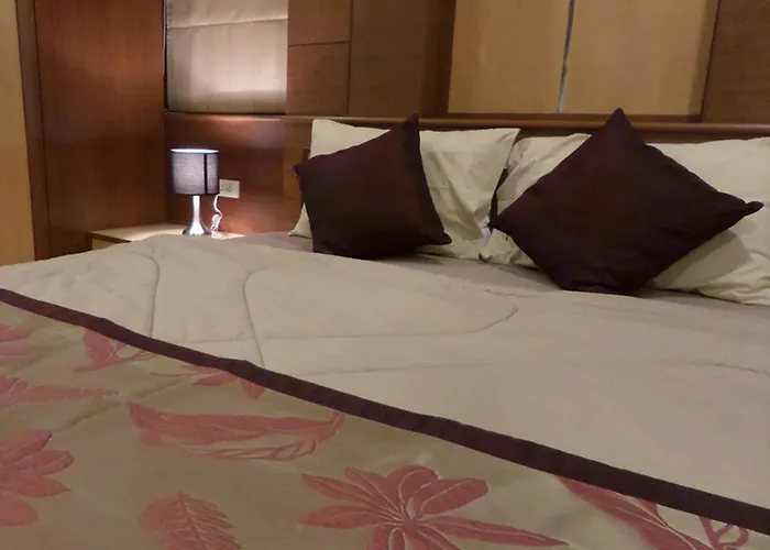 Nailons Hotel
