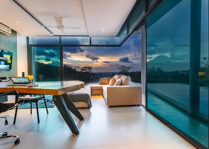 Villa Paradesa By Lofty