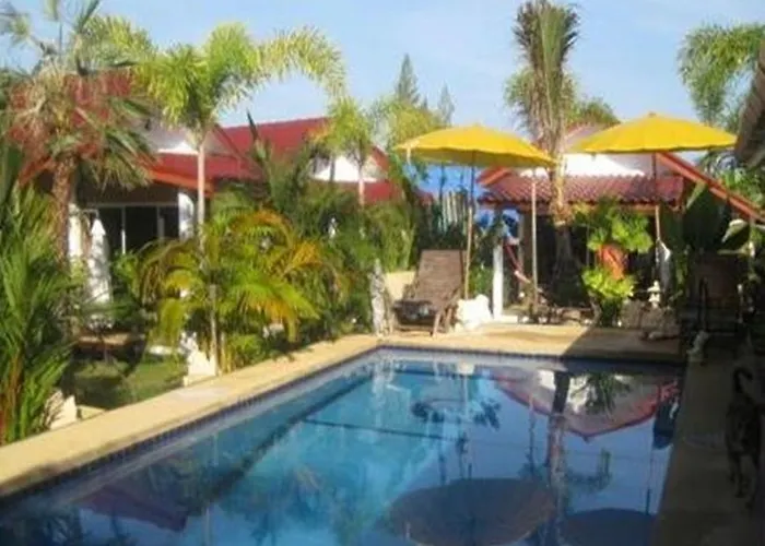 Sanuk Bungalows