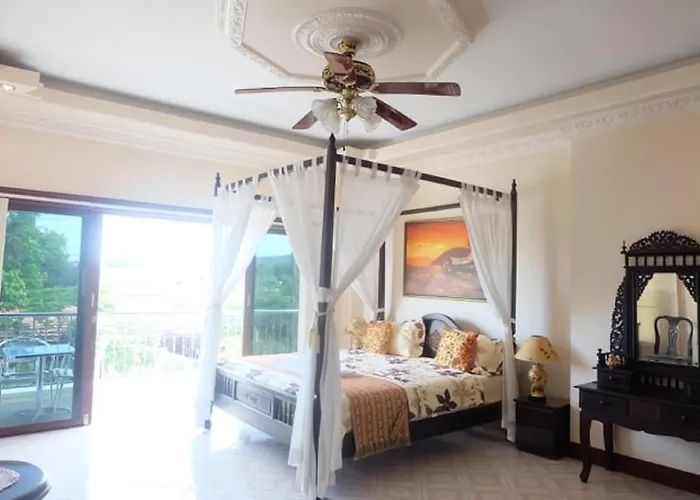 Majestic Villas Guesthouse Phuket.