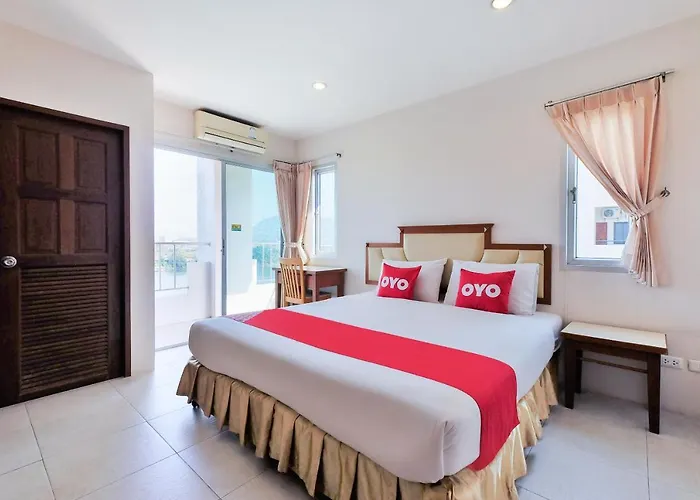 OYO 605 Lake View Phuket Place
