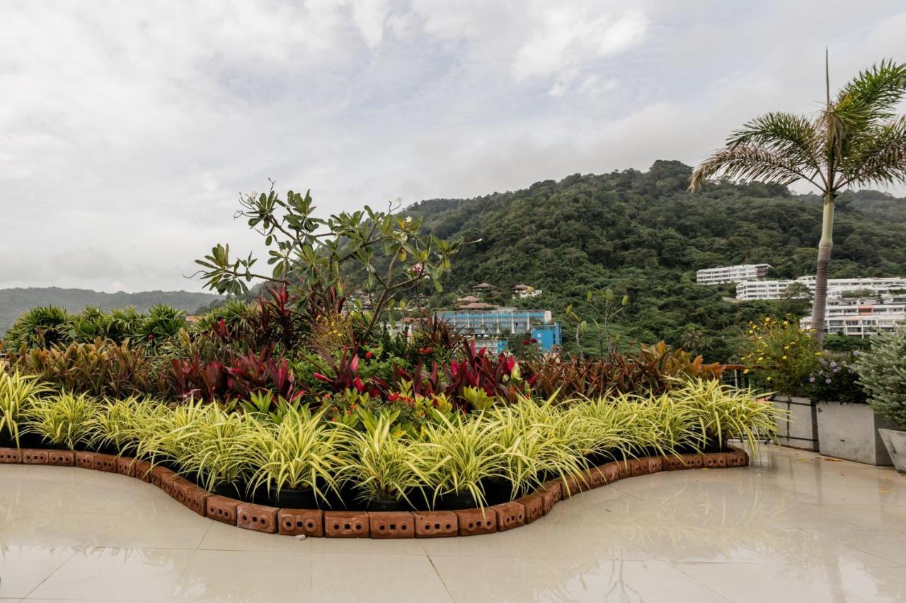 Guest house With Hot Tub Bath In Front Pa Tong Patong