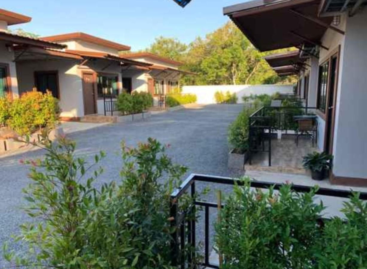 Thalang Resort Apartamento *