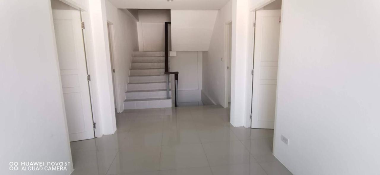 Casa de hóspedes Sure 2*