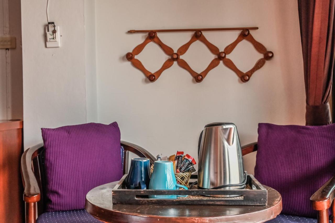 Sugar And Spice Hotel *