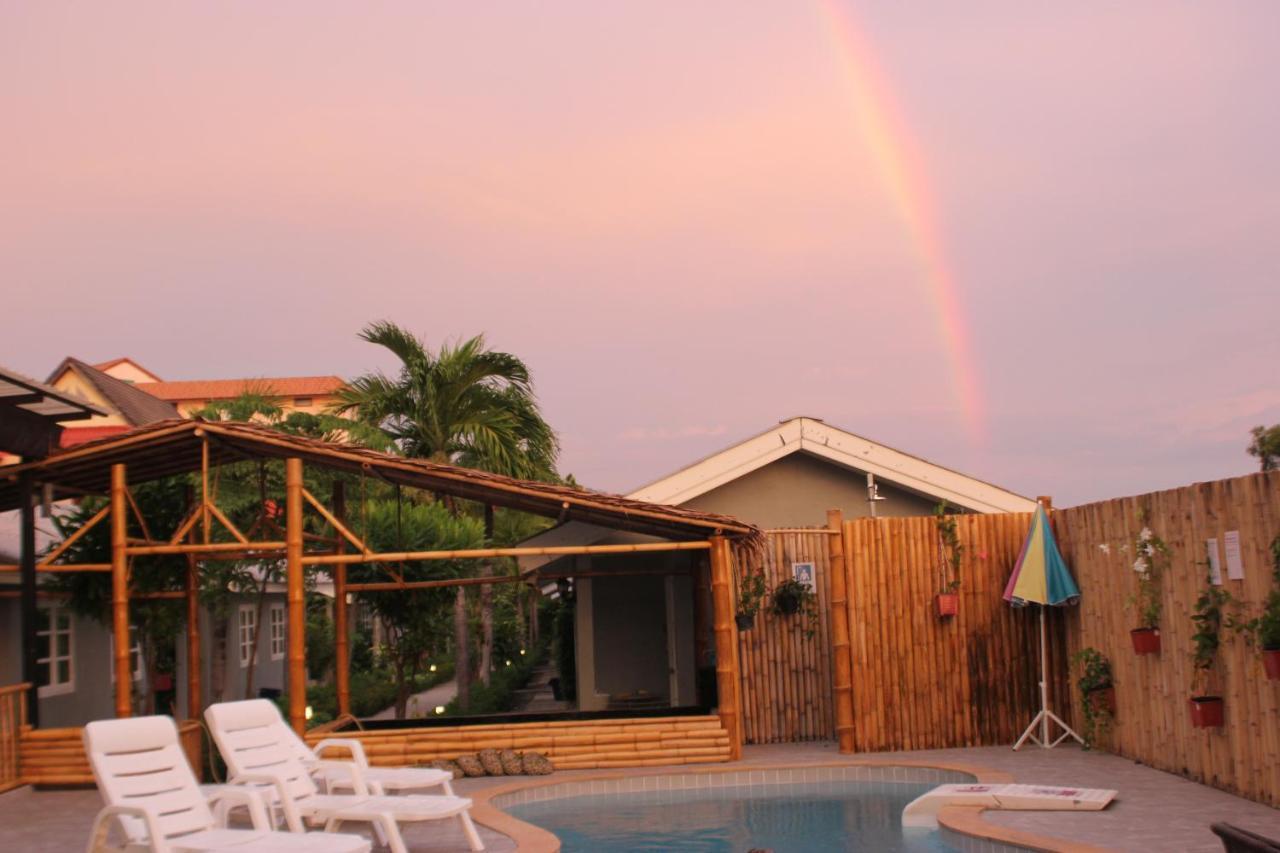 Tempat peranginan 1715 House - White Rhino