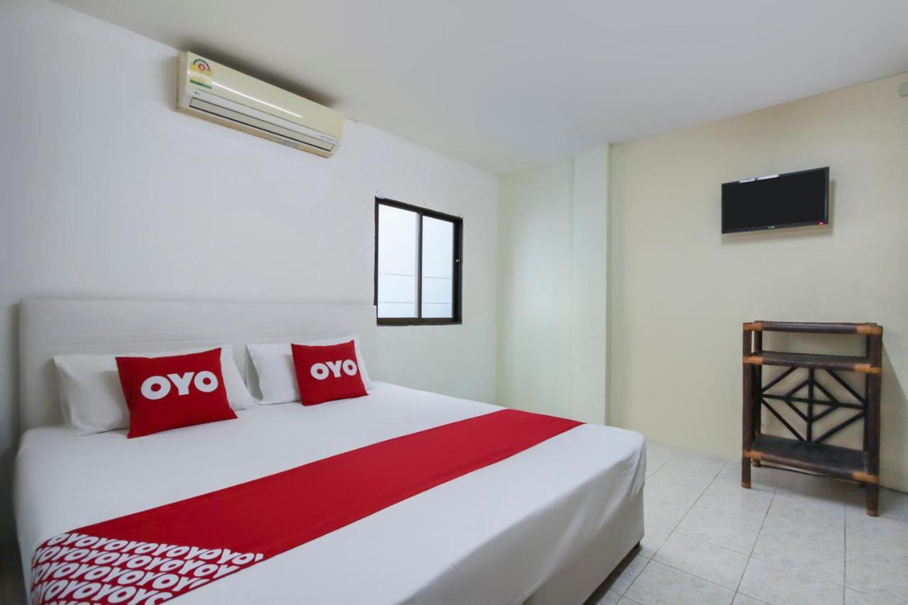 Hotel Oyo 885 And Me House 2*