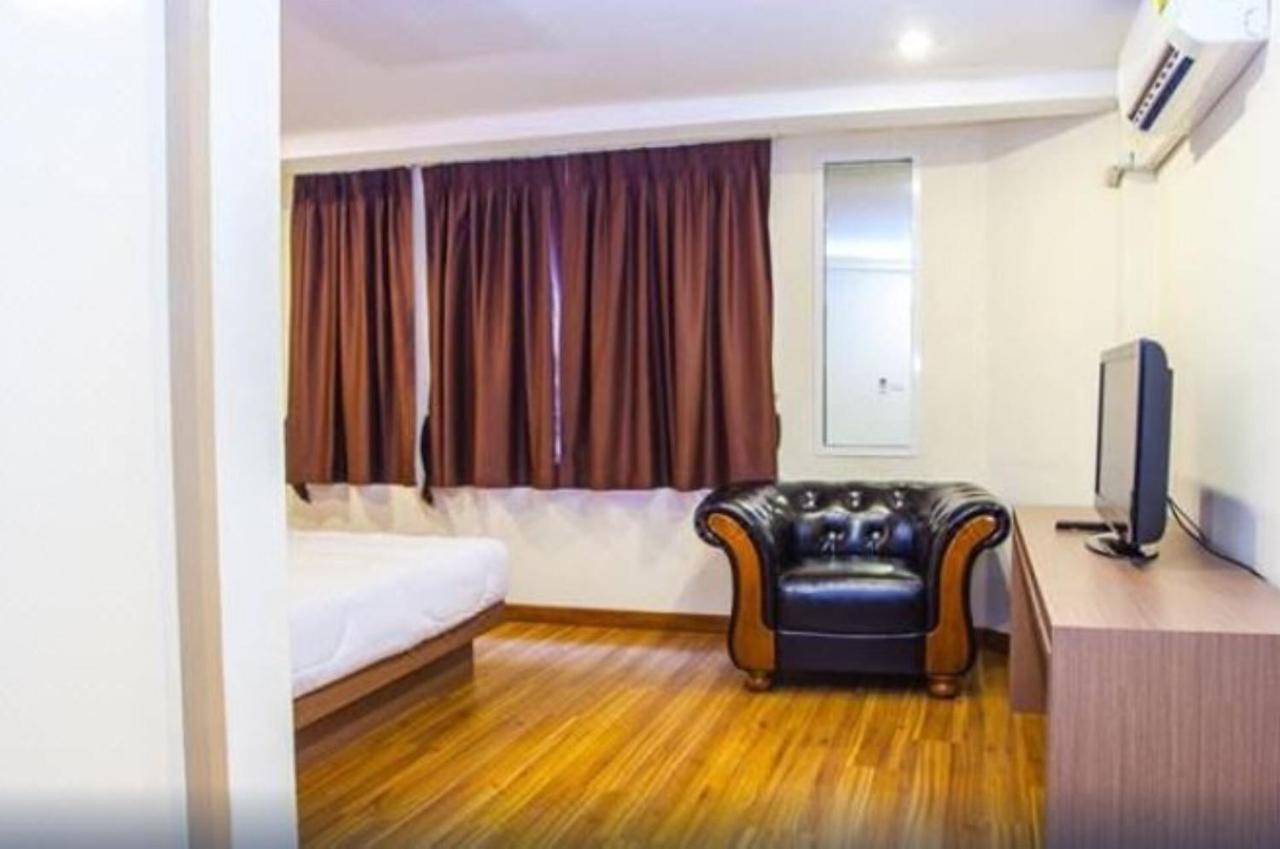 Hotel Oyo 75311 Bed One Phuket