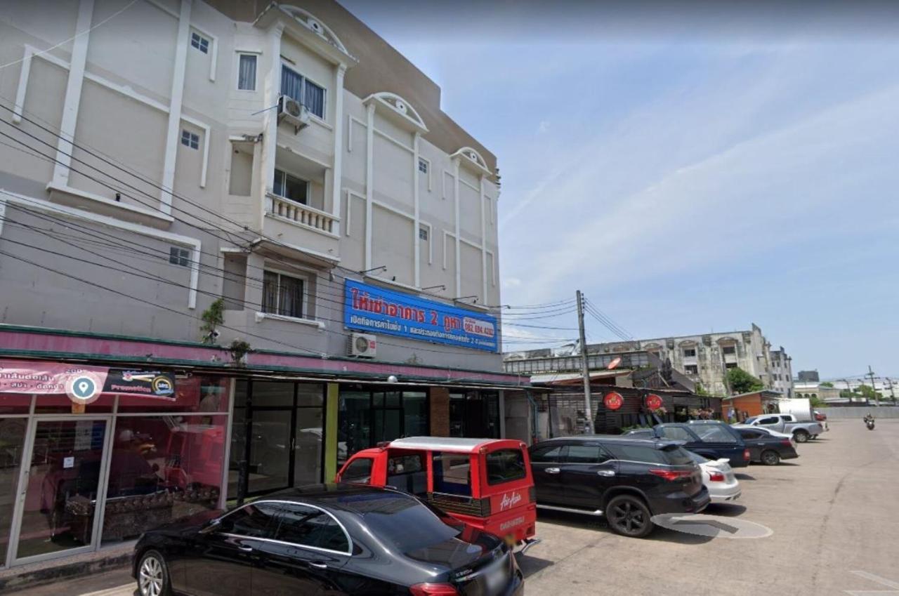 Oyo 75311 Bed One Hotel 2*