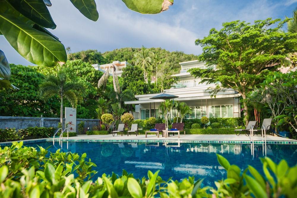 Villa Davina Homes