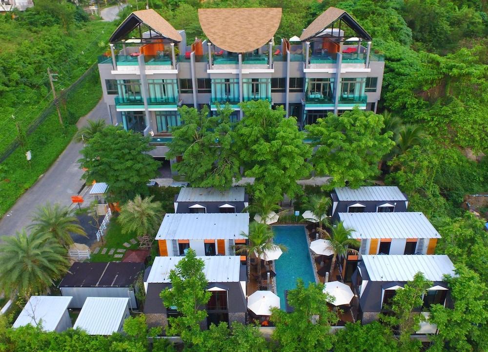 Vila Bukit Pool *