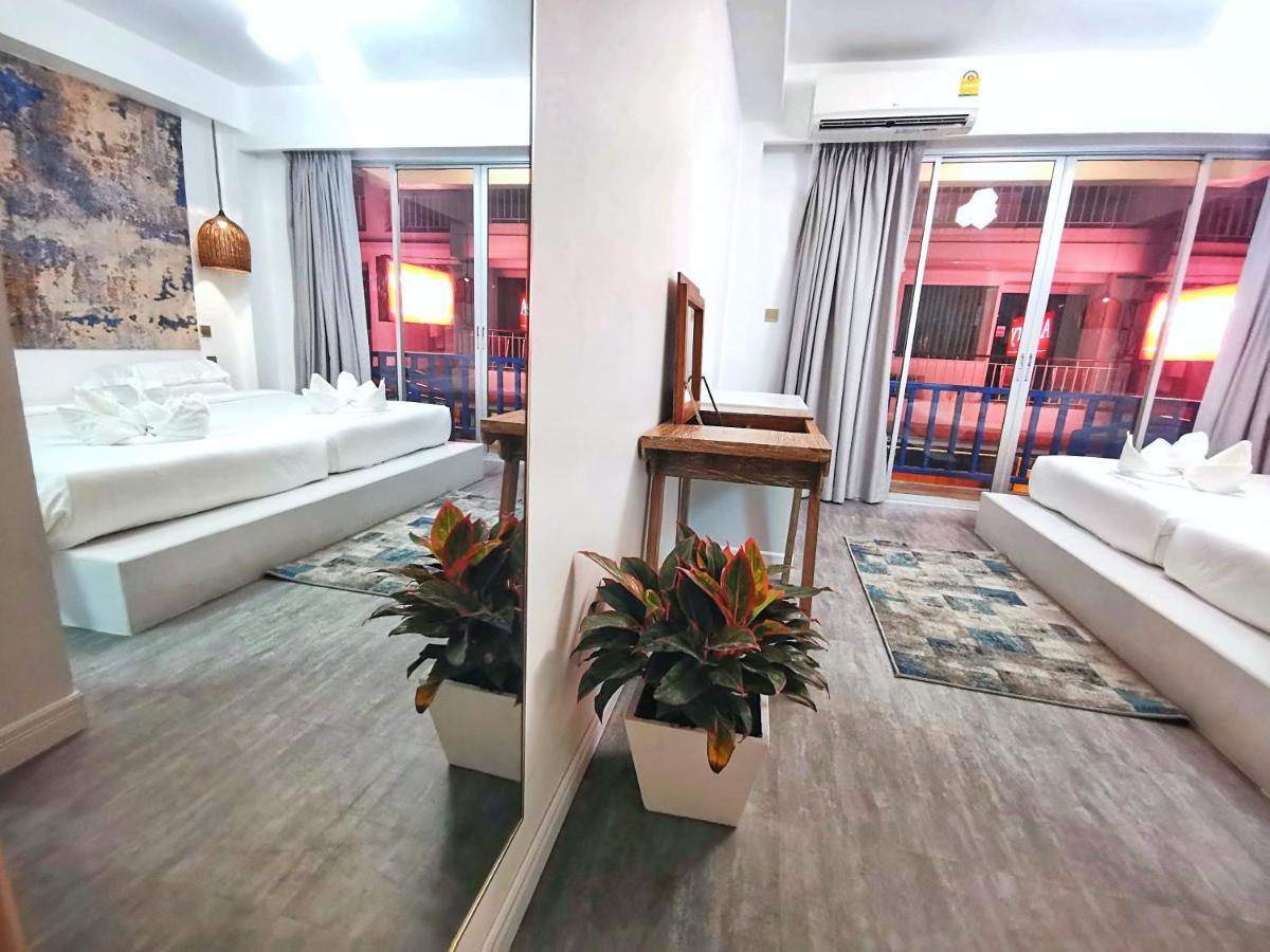 Hotel Up 2 You Cafe & Patong