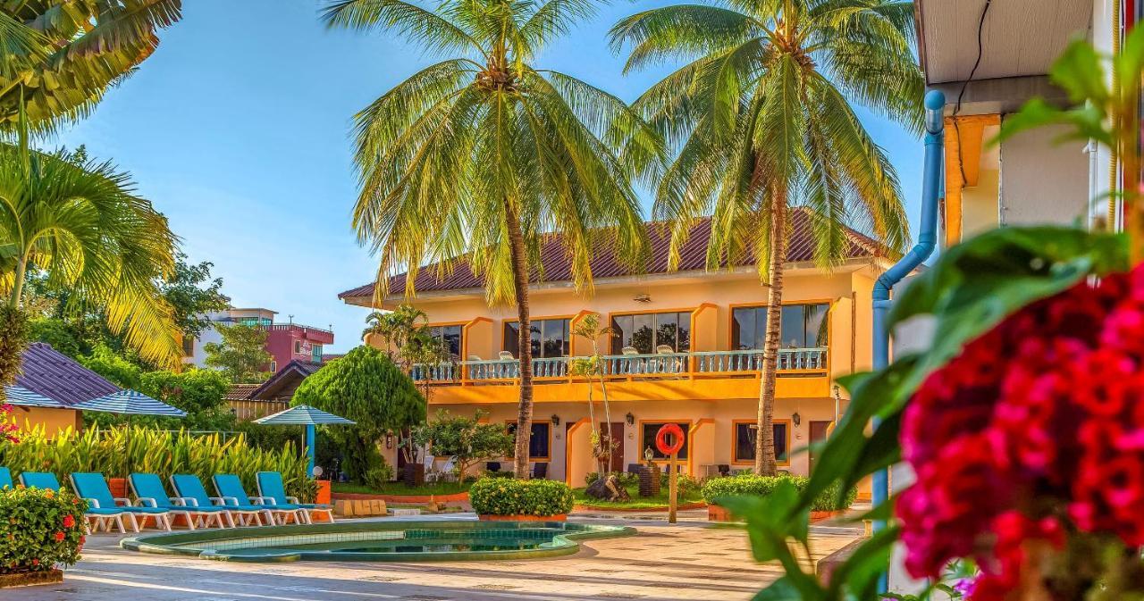 Coconut Hotel