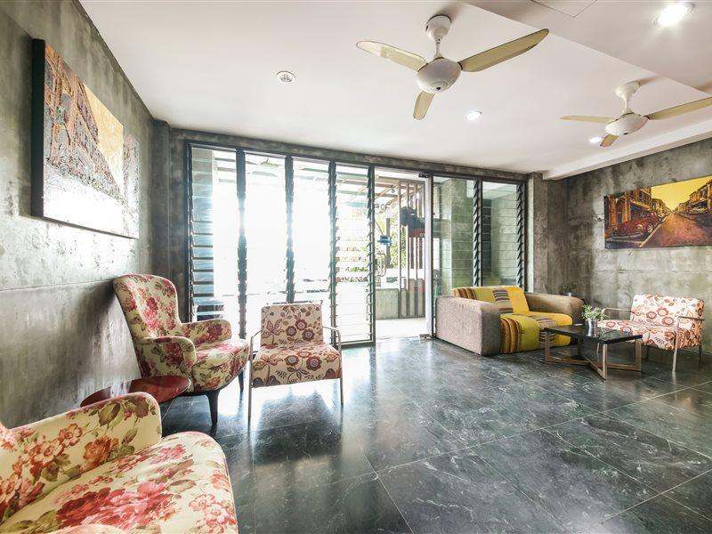 Oyo 358 Rattana Hotel 3*