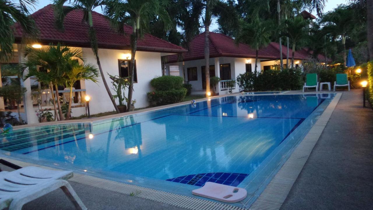 D&k Smiley Phuket Tempat peranginan
