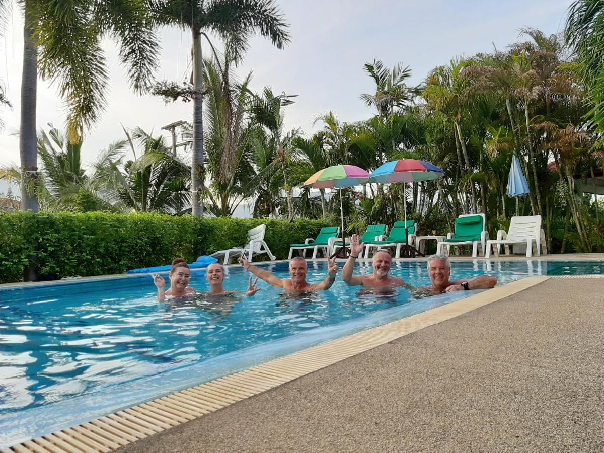 D&k Smiley Phuket Tempat peranginan 3*