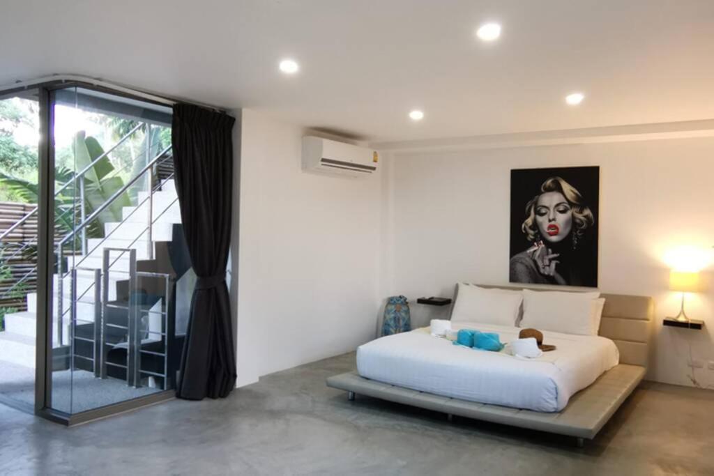 Mussolini Villa Thalang