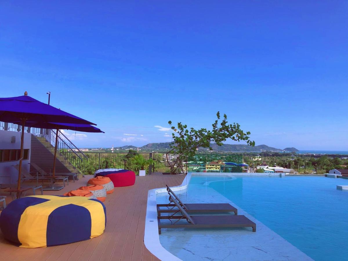 The Blue 3* Chalong