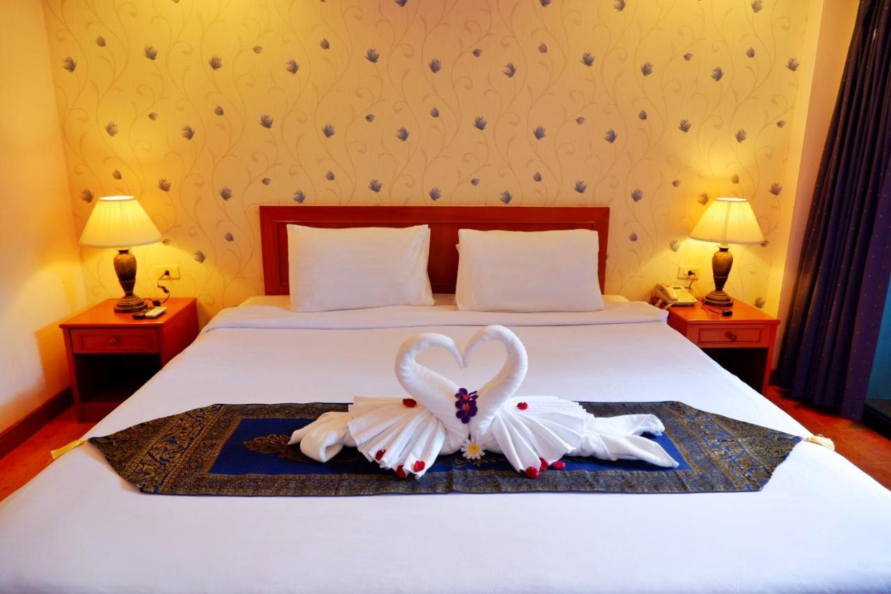 And Apartment Patong
