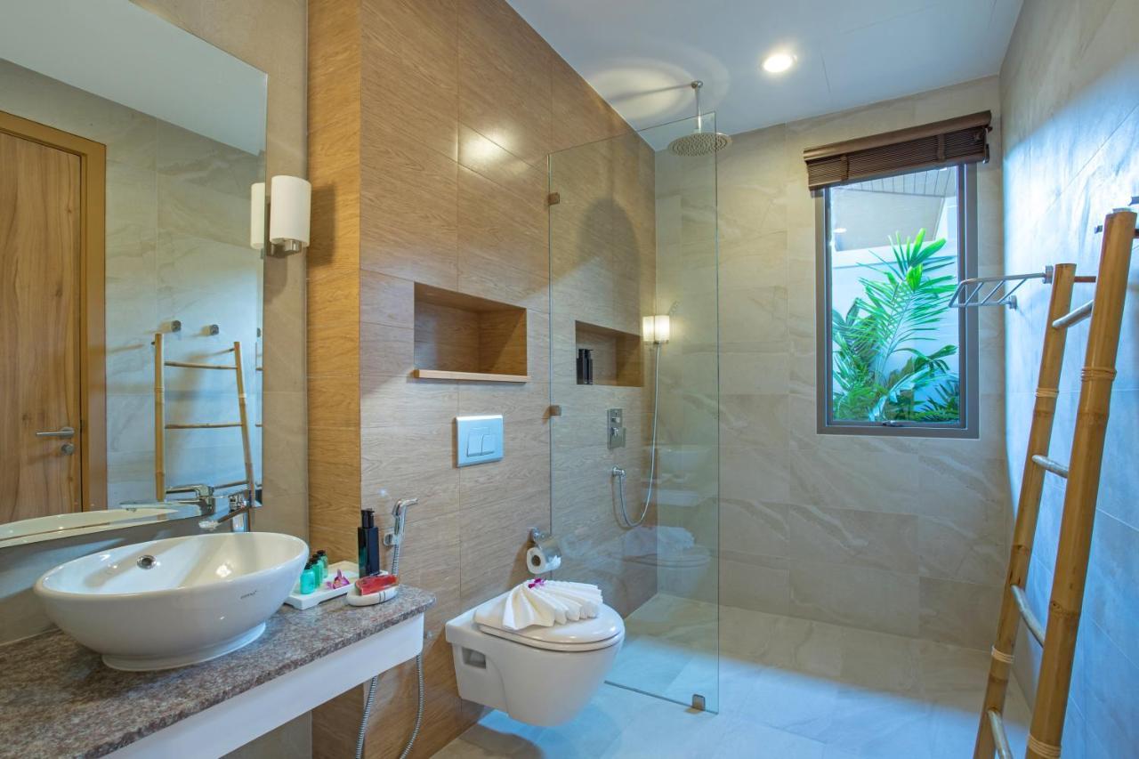 Dalaa 6 Kamala Beach