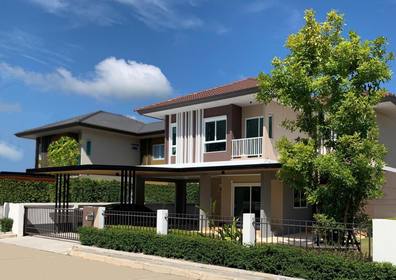 Saransiri - 3 Bedroom With Private Pool, Office & Fast Wi-fi Pousada