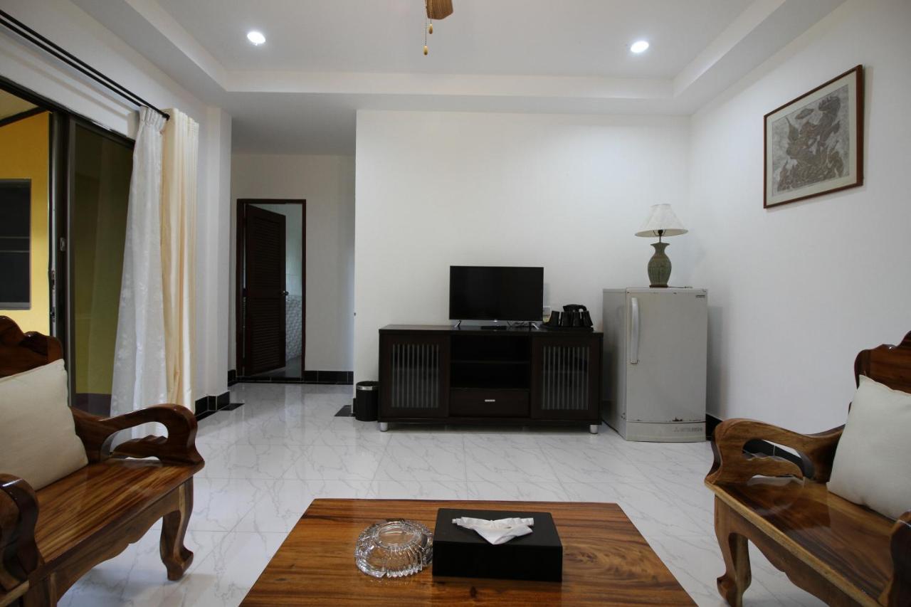 Anne Garden * Patong