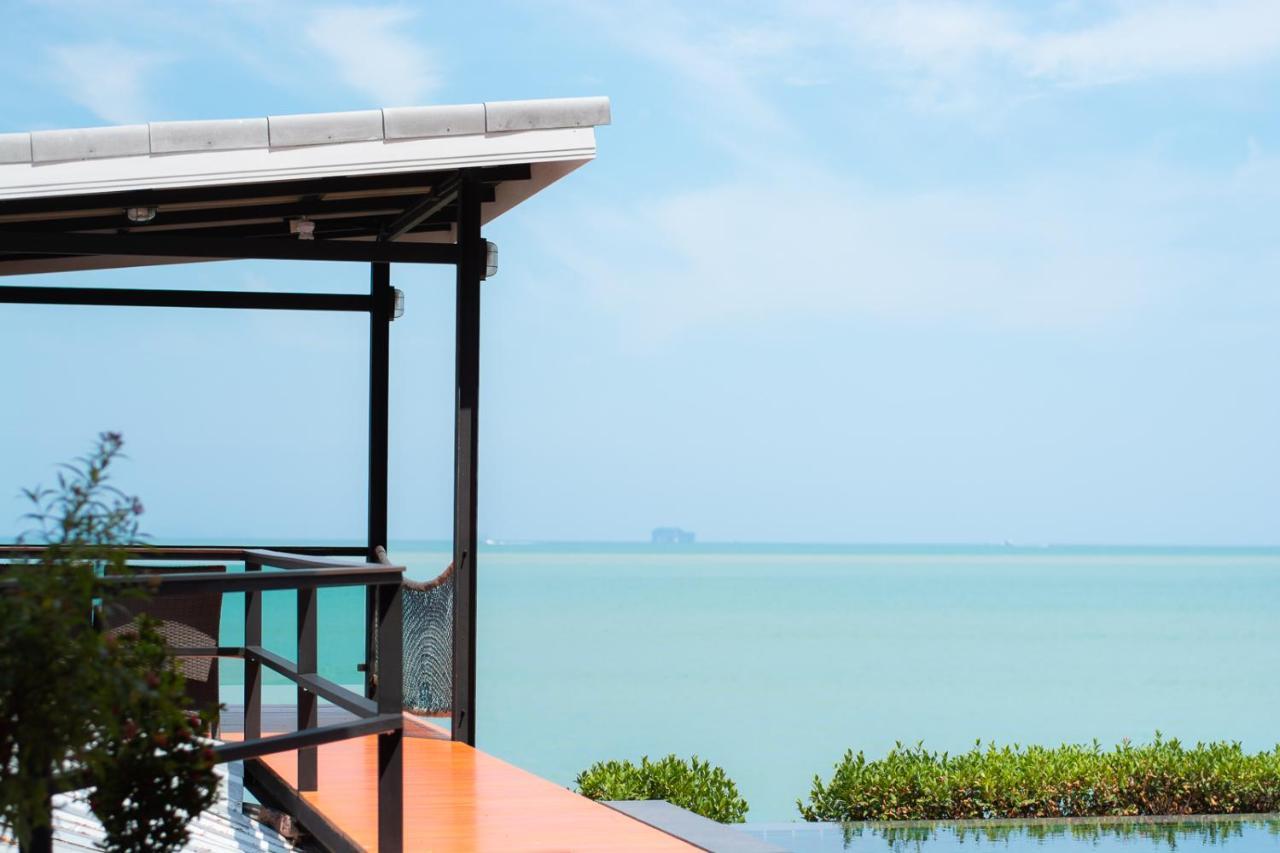 Koh Sirey Beachfront Pool Phuket