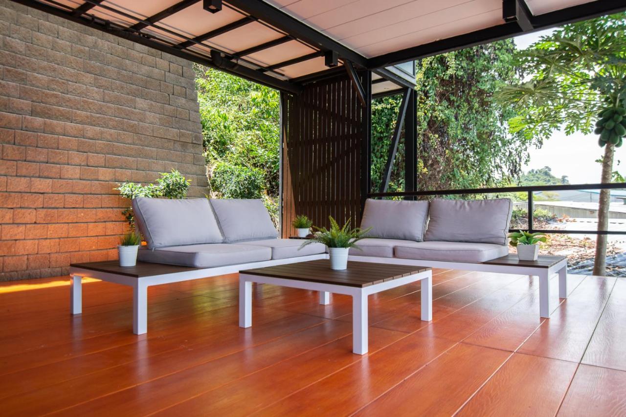 Koh Sirey Beachfront Pool Ferienhaus Phuket