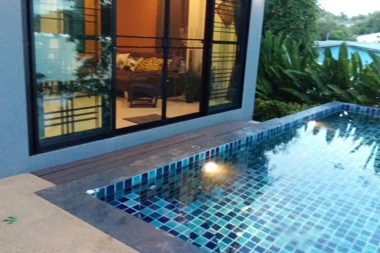 Koh Sirey Beachfront Pool