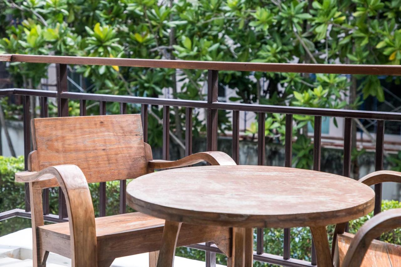Title C208 Apartment *