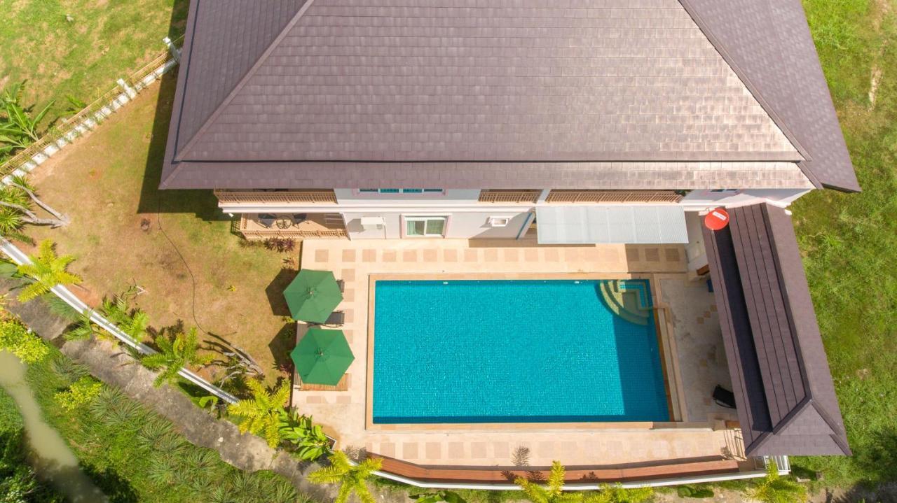 Phuket9 * Chalong