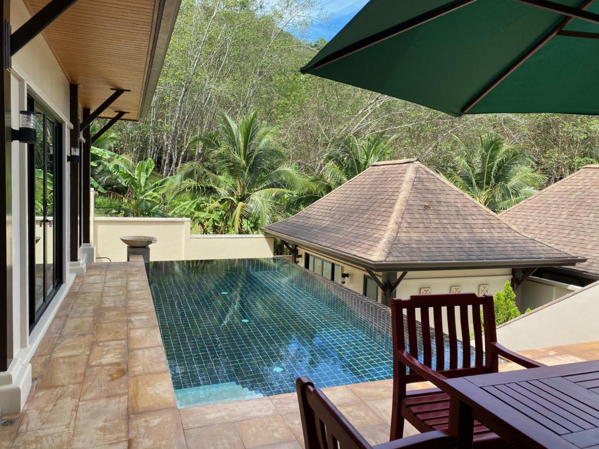 Villa Cocktail Palm Rawai