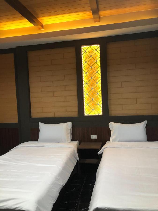 Thalang Resort *
