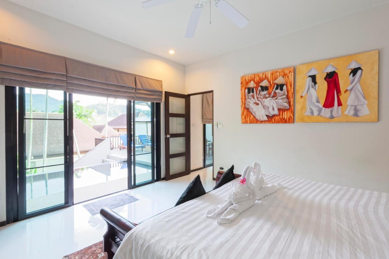 Cocktail Palm Villa *