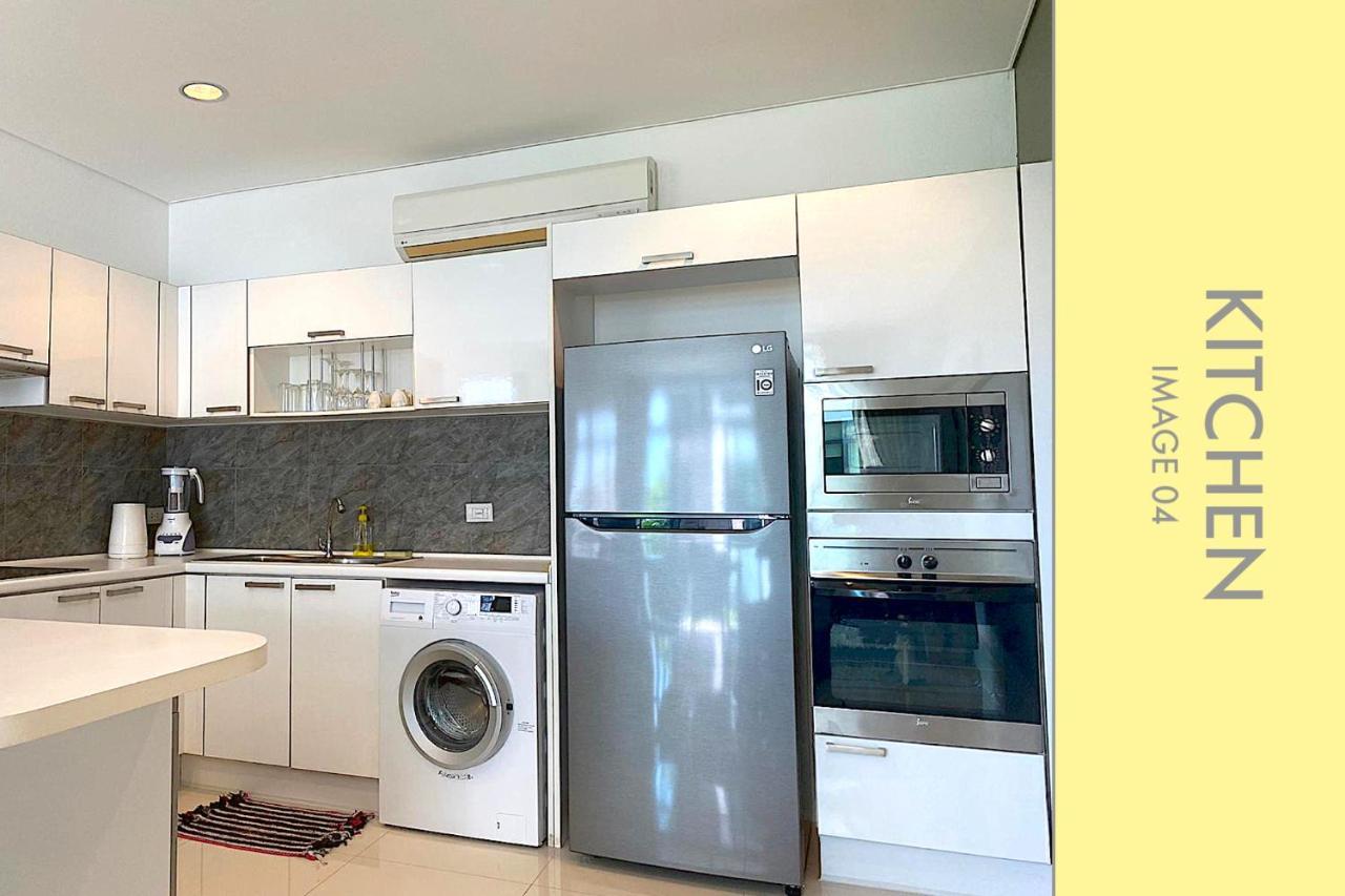 Stylish W. Pool View 2f Apartment *