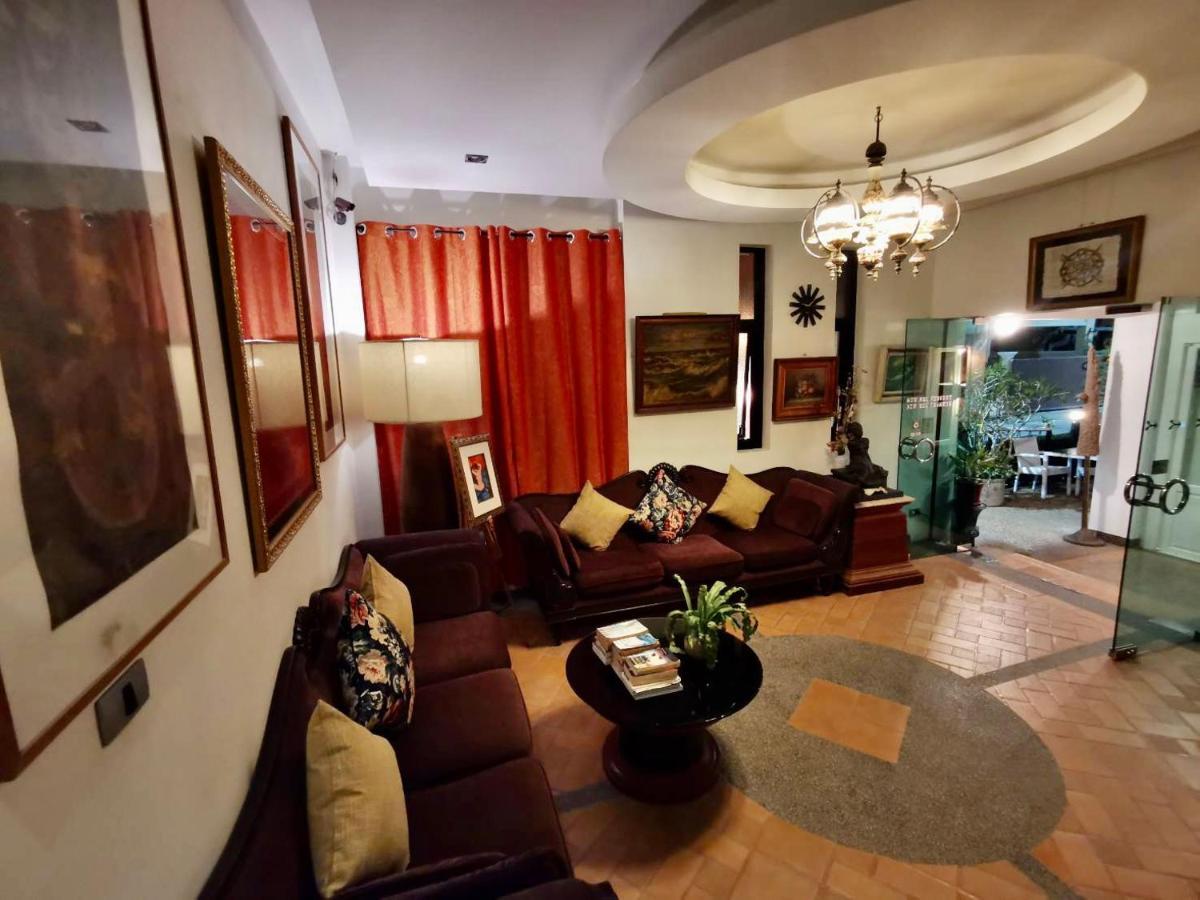 The Idol Boutique & Hotel
