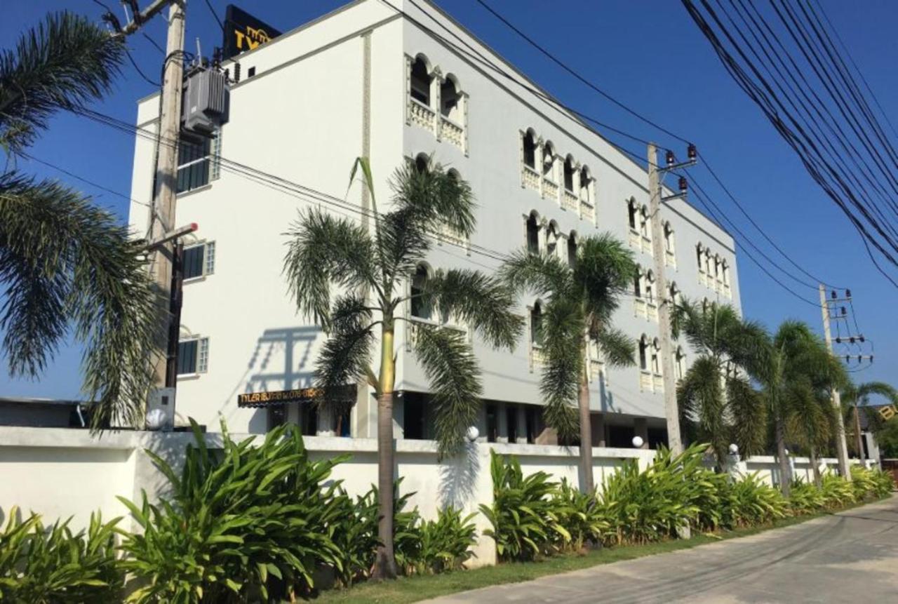 Tyler Cherngtalay Hotel